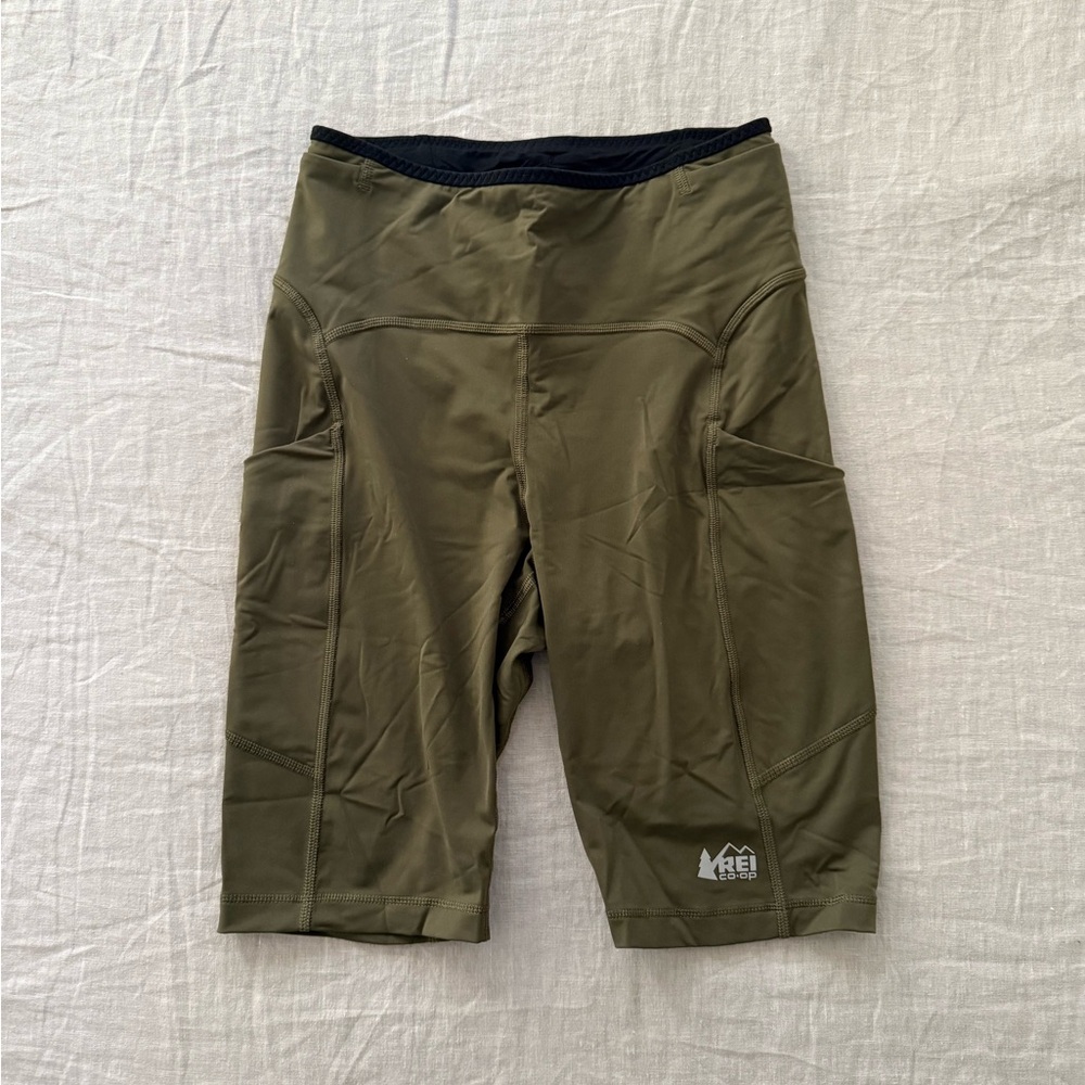 REI Swiftland 9" Running Shorts • Size M